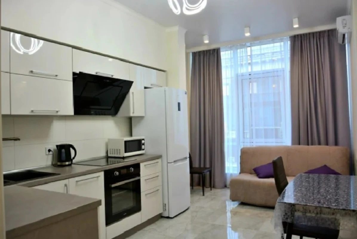Apartment for rent. 1 room, 48 m², 13 floor/15 floors. 1, Ytalyanskyy b-r, Odesa. 