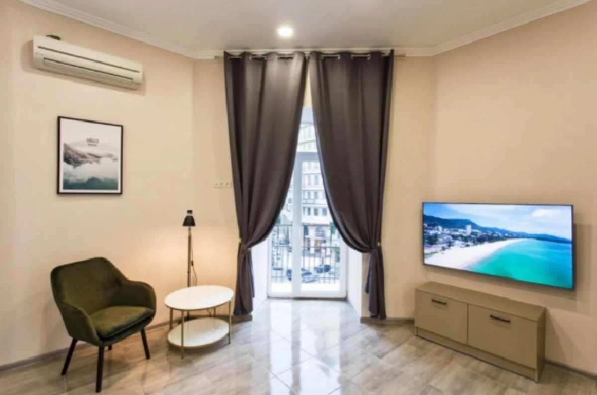 Apartment for rent. 1 room, 37 m², 3rd floor/3 floors. 2, Havannaya ul., Odesa. 