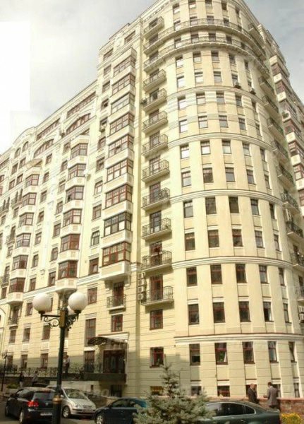 Продаж квартири. 4 кімнати, 550 m², 12 поверх/13 поверхів. 5, Ірининська 5, Київ. 