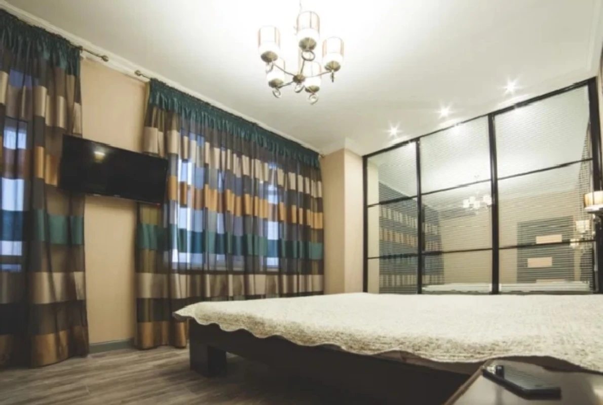 Apartment for rent. 3 rooms, 100 m², 16 floor/17 floors. 5, Bazarnaya ul., Odesa. 