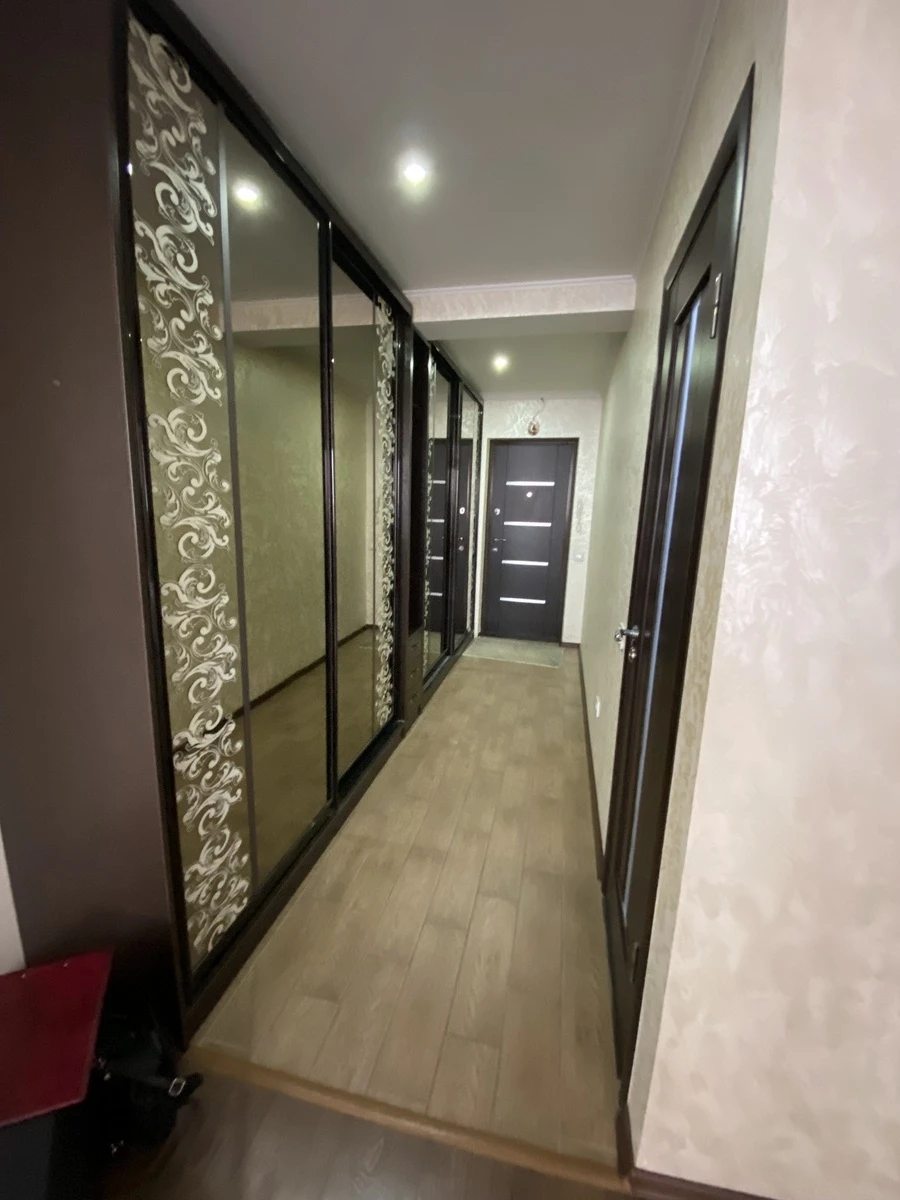 Продаж квартири. 3 rooms, 98 m², 8th floor/11 floors. Тролейбусна вул., Тернопіль. 