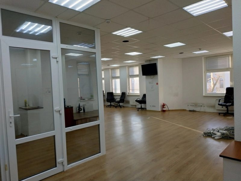Office for rent. 503 m². Solomyanska, Kyiv. 