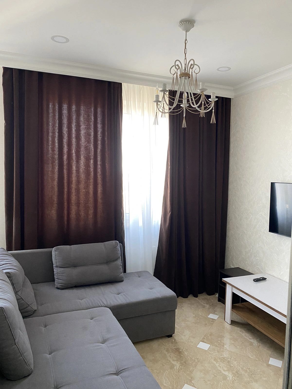 Apartment for rent. 1 room, 45 m², 10th floor/12 floors. 58, Fontanskaya Doroha ul., Odesa. 