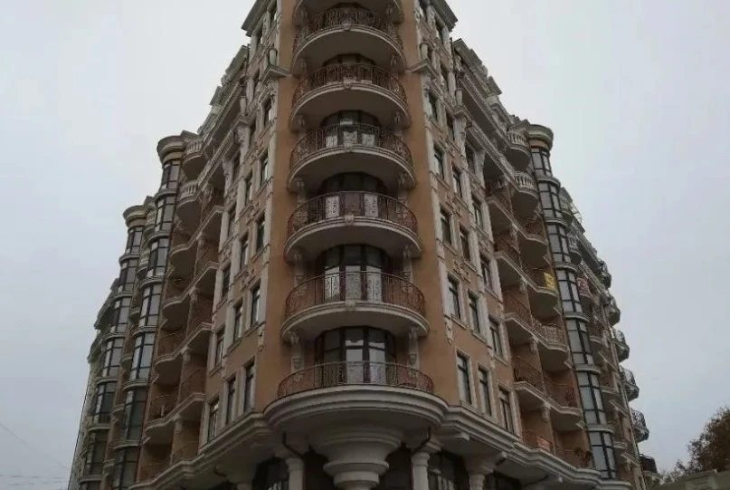 Здам квартиру. 2 rooms, 80 m², 3rd floor/10 floors. 13, Французский б-р, Одеса. 