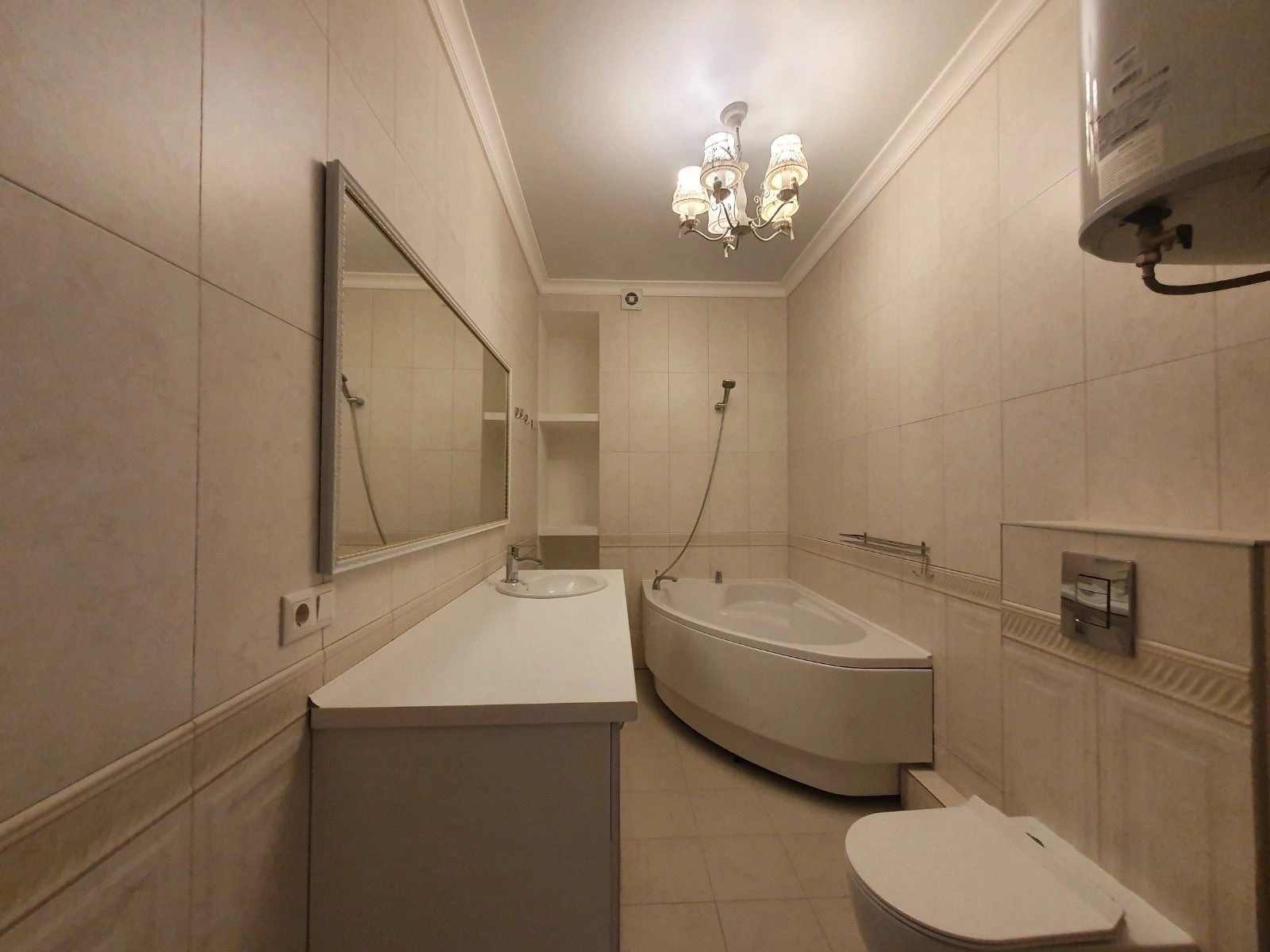 Apartment for rent. 2 rooms, 85 m², 20 floor/25 floors. 5, Henuezskaya ul., Odesa. 