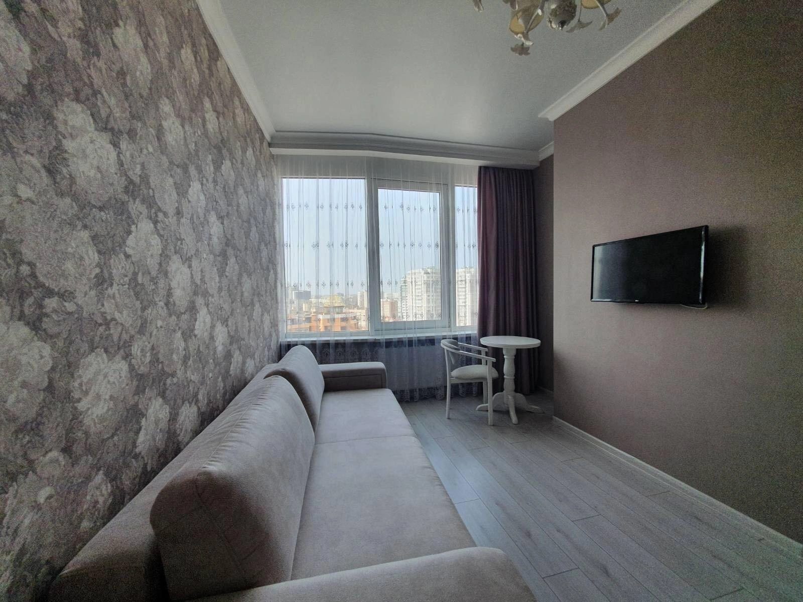 Здам квартиру. 2 rooms, 85 m², 20 floor/25 floors. 5, Генуэзская ул., Одеса. 