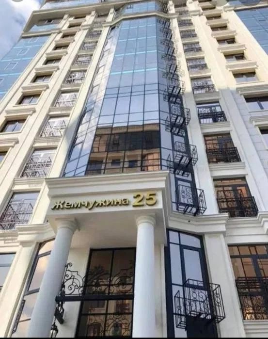 Apartment for rent. 1 room, 45 m², 5th floor/14 floors. 3, Ytalyanskyy b-r, Odesa. 