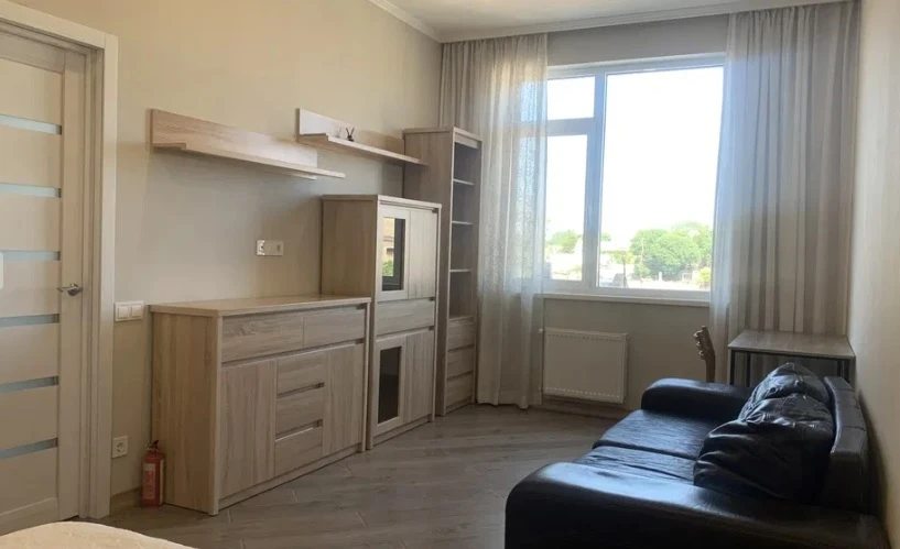 Apartment for rent. 1 room, 48 m², 4th floor/18 floors. 29, Astashkyna ul., Odesa. 
