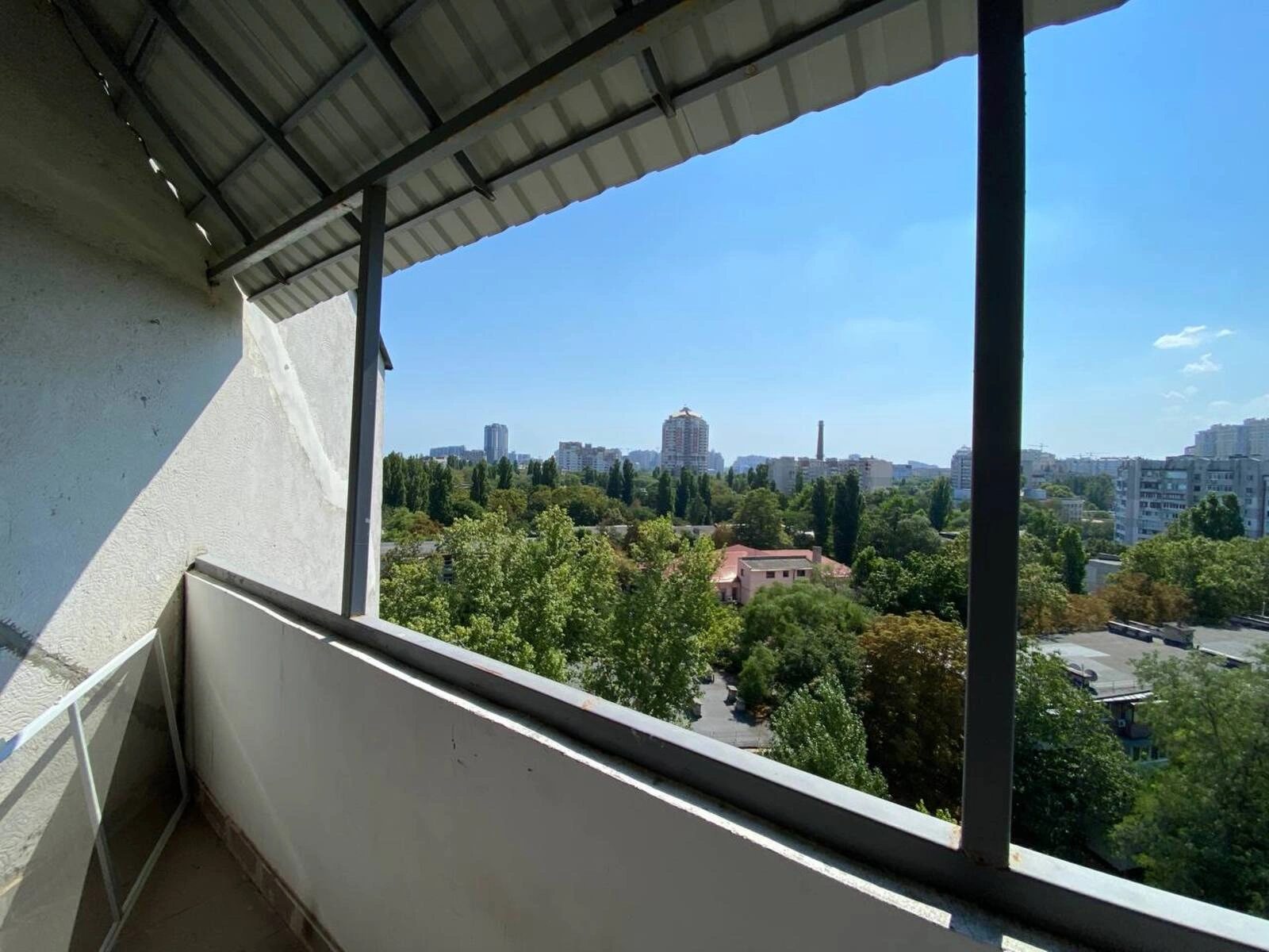 Apartment for rent. 3 rooms, 85 m², 10th floor/10 floors. Prospekt Shevchenko ul., Odesa. 