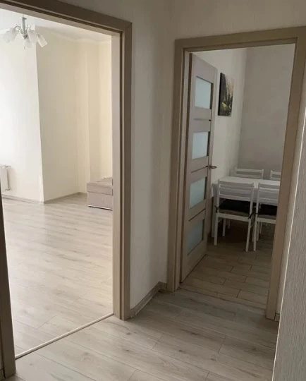 Apartment for rent. 2 rooms, 57 m², 10th floor/18 floors. Astashkyna ul., Odesa. 