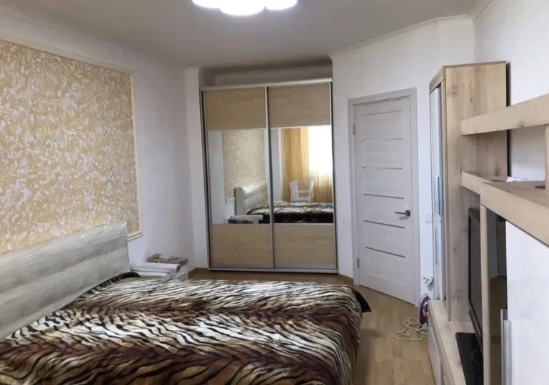 Apartment for rent. 1 room, 45 m², 15 floor/22 floors. 137, Balkovskaya ul., Odesa. 