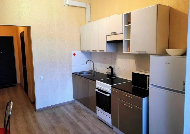 Apartment for rent. 1 room, 42 m², 2nd floor/15 floors. 1, Ytalyanskyy b-r, Odesa. 