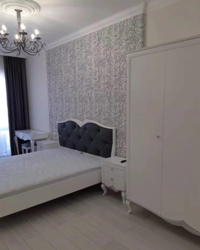 Apartments for sale. 1 room, 47 m², 4th floor/10 floors. Bolshaya Arnautskaya ul., Odesa. 