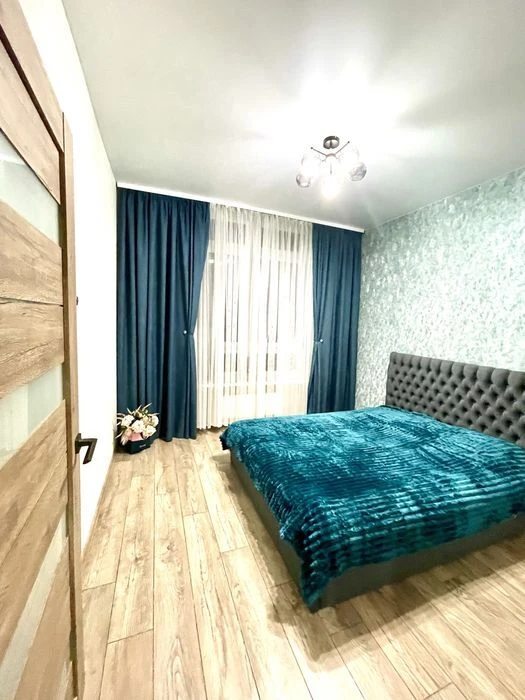 Apartments for sale. 2 rooms, 54 m², 7th floor/25 floors. 3, Henuezskaya ul., Odesa. 