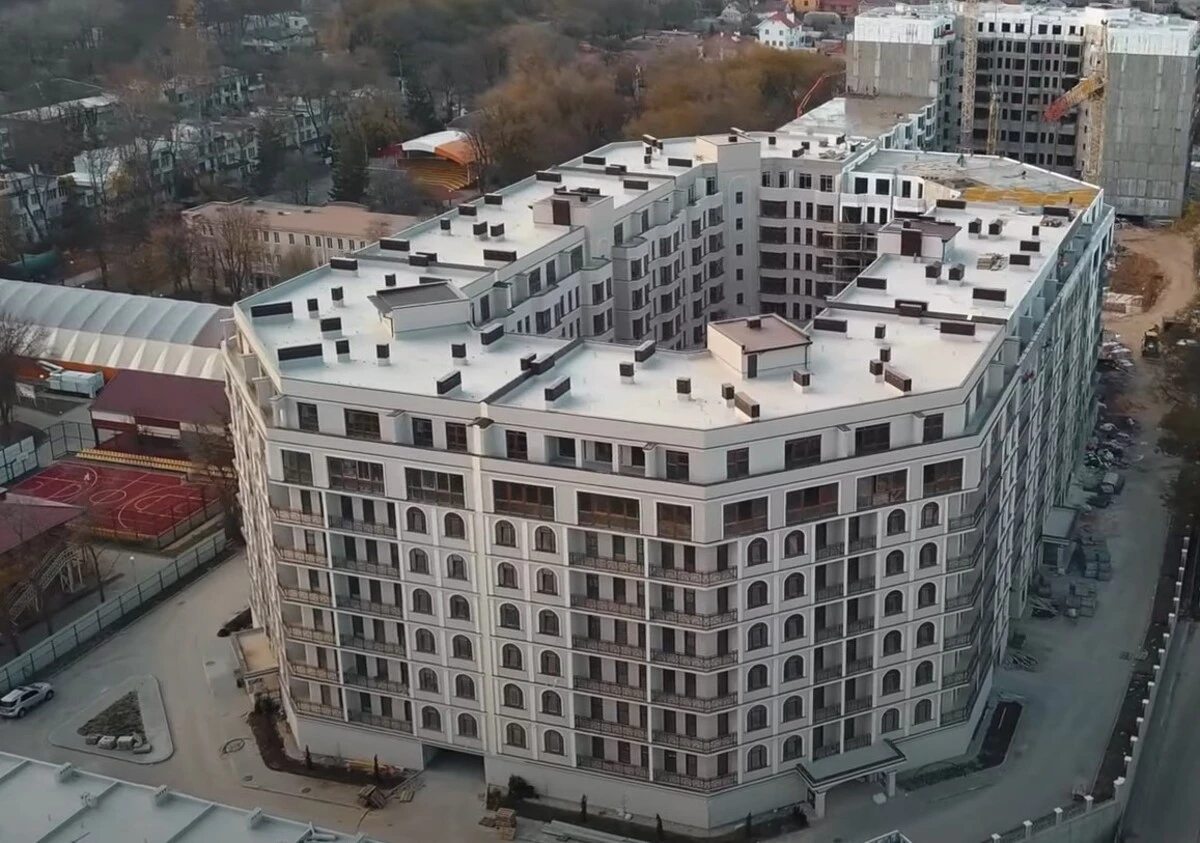 Продаж квартири. 1 room, 45 m², 4th floor/7 floors. 91, Дача Ковалевского 91 , Одеса. 