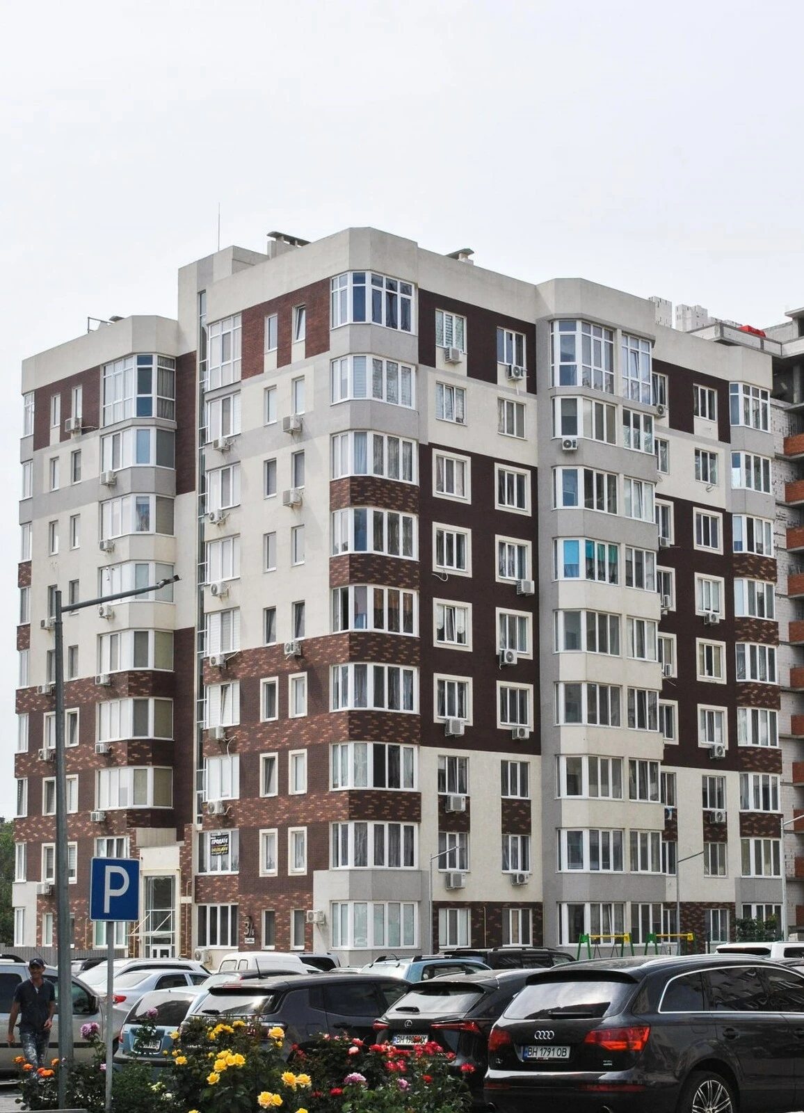 Продаж квартири. 2 rooms, 68 m², 8th floor/9 floors. 3, Николаевская Дорога , Одеса. 