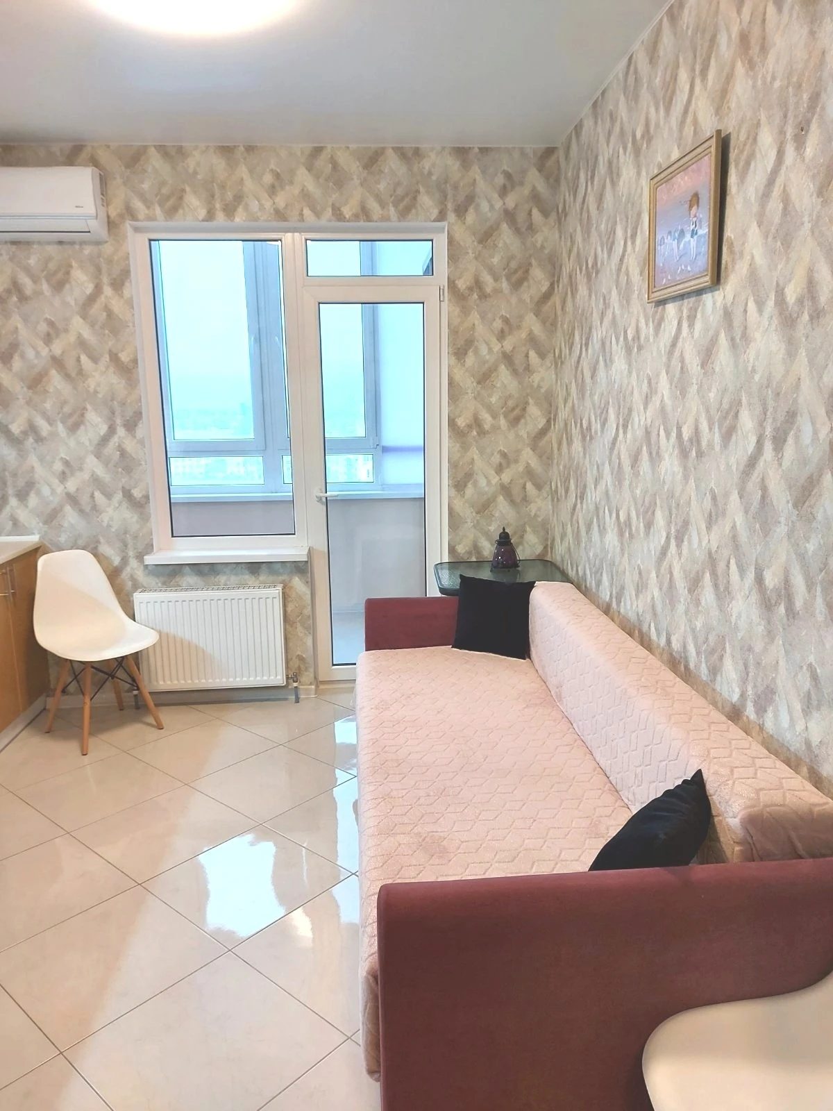Apartments for sale. 1 room, 42 m², 15 floor/16 floors. 3, Hranytnaya , Odesa. 