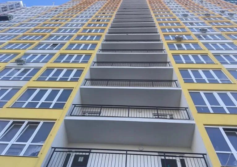 Apartments for sale. 1 room, 27 m², 11 floor/18 floors. 3, Zhemchuzhnaya ul., Odesa. 