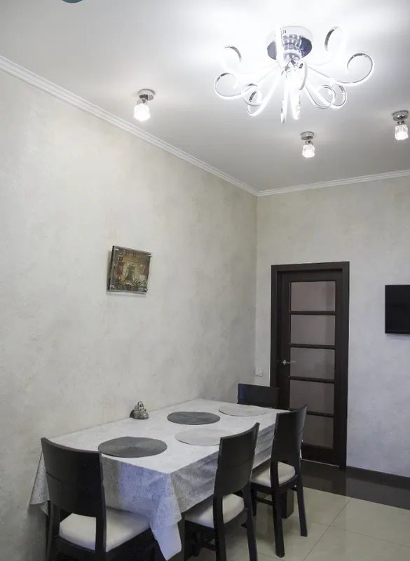 Apartments for sale. 4 rooms, 73 m², 2nd floor/16 floors. 5, Koroleva Akademyka ul., Odesa. 