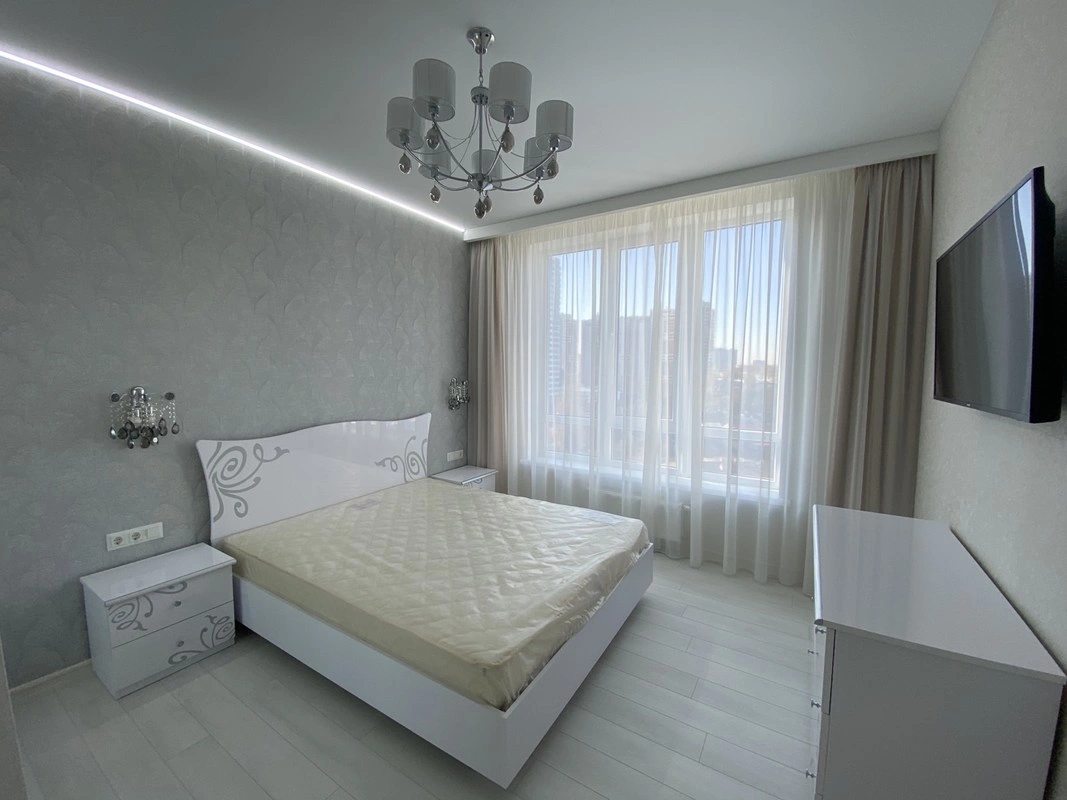 Продаж квартири. 2 rooms, 64 m², 8th floor/24 floors. Толбухина ул., Одеса. 