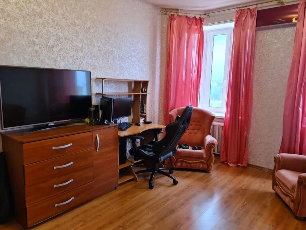 Apartments for sale. 1 room, 44 m², 9th floor/10 floors. 18, Topoleva , Odesa. 
