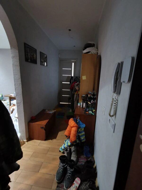 Apartments for sale. 1 room, 46 m², 1st floor/9 floors. 12, Bolshoy Fontan  Fontanskaya Doroha , Odesa. 