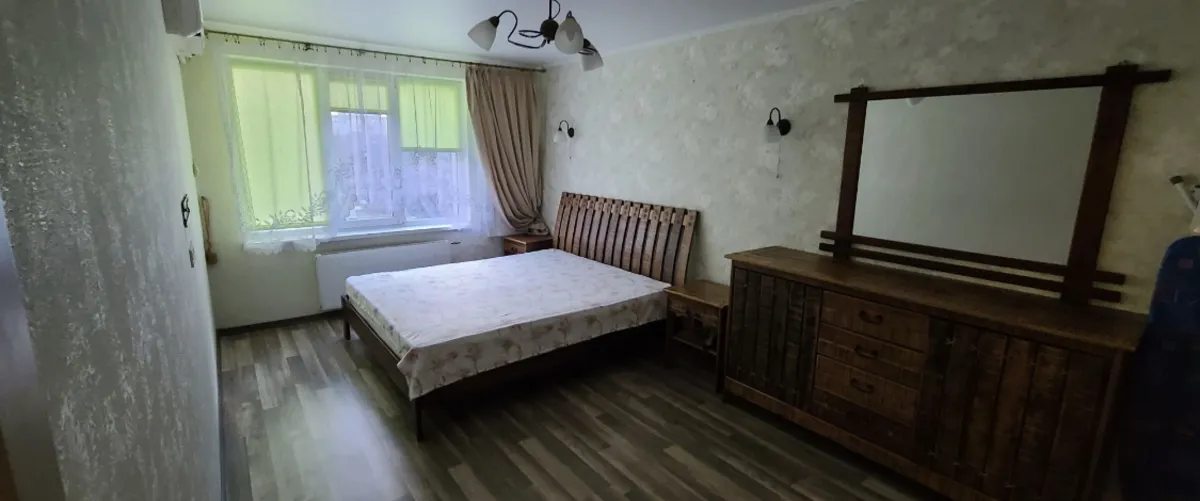 Apartments for sale. 2 rooms, 58 m², 4th floor/10 floors. 412, Aleksandra Nevskoho ul., Odesa. 