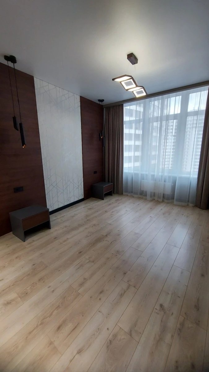 Apartments for sale. 1 room, 42 m², 16 floor/24 floors. 16, Kamanyna , Odesa. 
