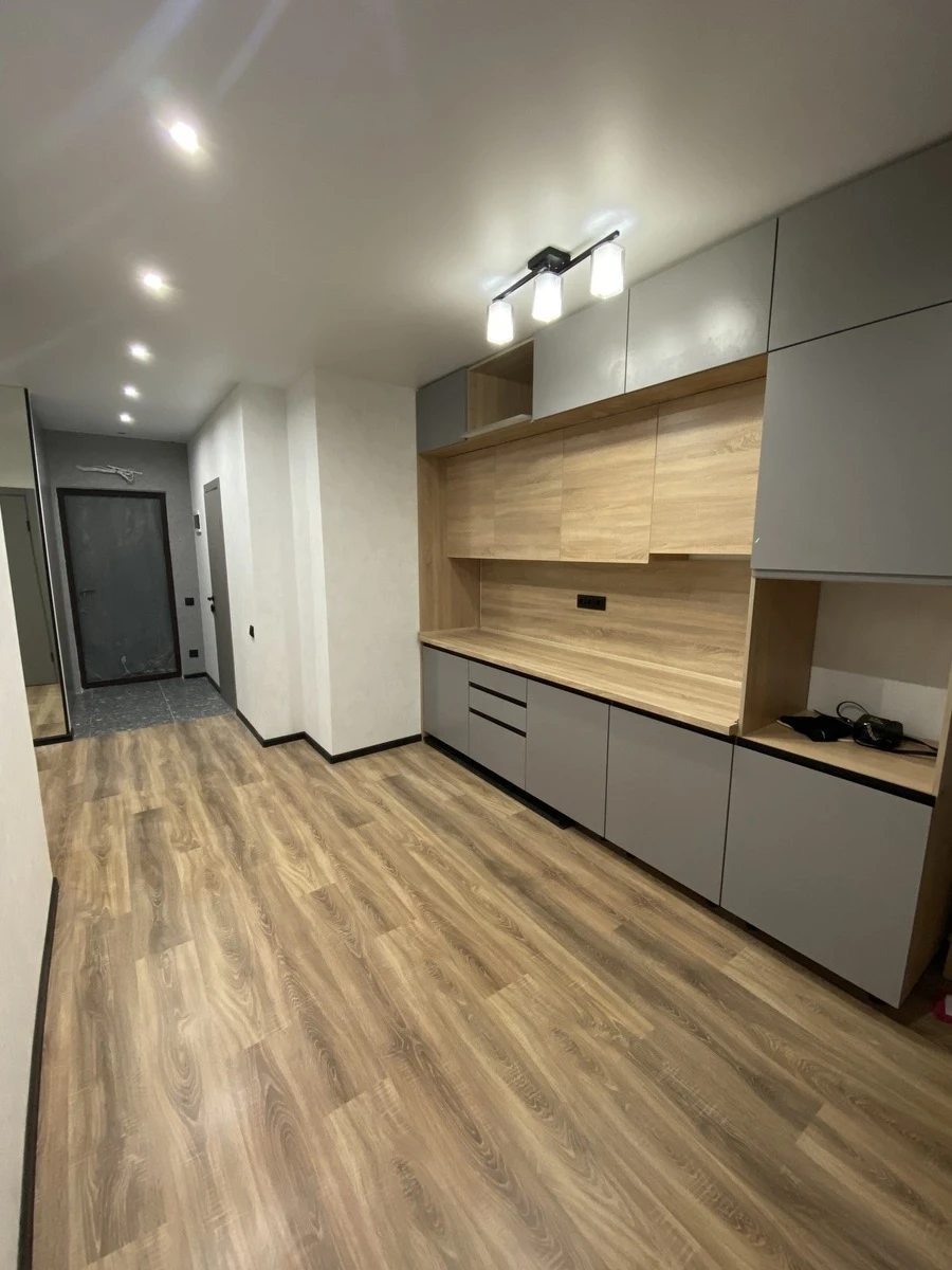 Продаж квартири. 1 room, 40 m², 9th floor/19 floors. 5, Цветочная ул., Одеса. 