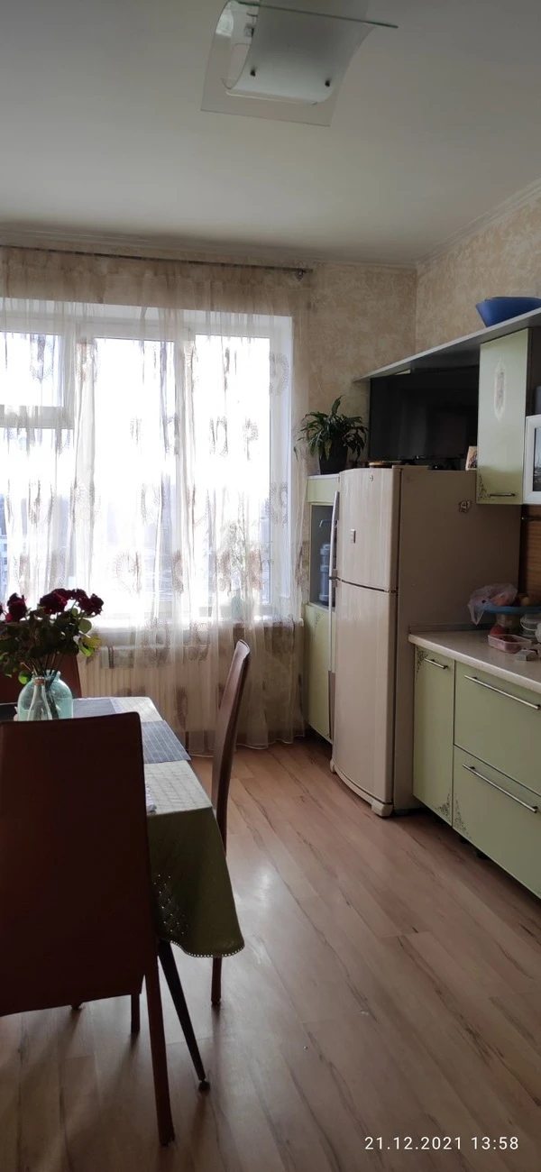 Apartments for sale. 3 rooms, 120 m², 10th floor/11 floors. 130, Kanatnaya ul., Odesa. 