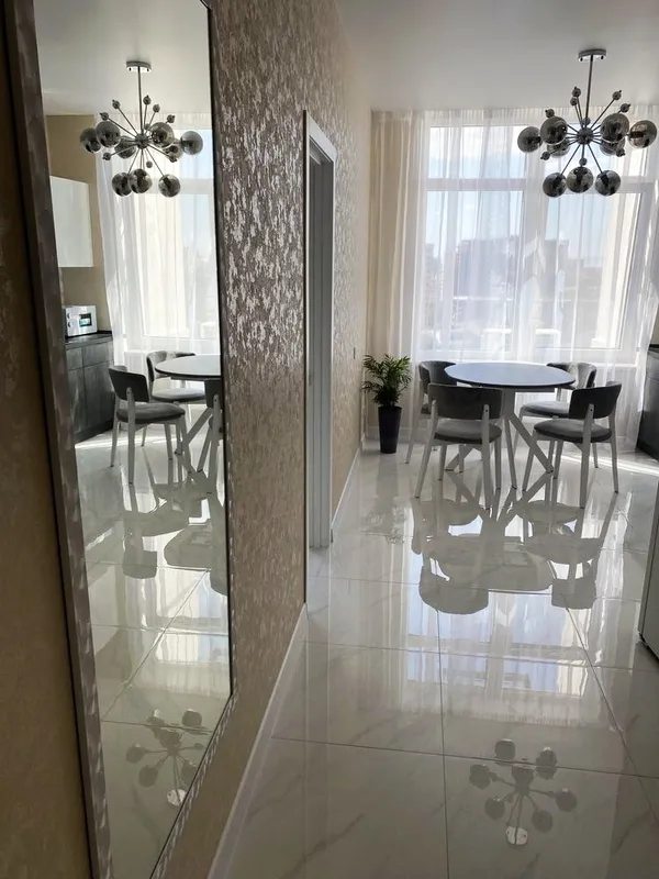 Продаж квартири. 1 room, 41 m², 11 floor/25 floors. Приморський район, Одеса. 