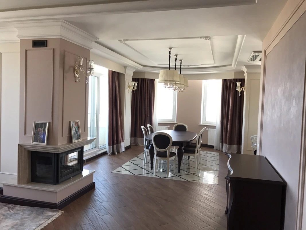 Продаж квартири. 3 rooms, 110 m², 22 floor/23 floors. 22, Французский б-р, Одеса. 