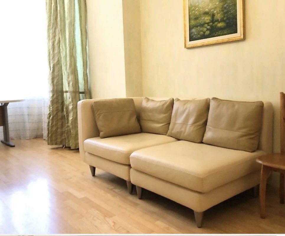 Apartments for sale. 5 rooms, 198 m², 2nd floor/11 floors. 49, Frantsuzskyy b-r, Odesa. 