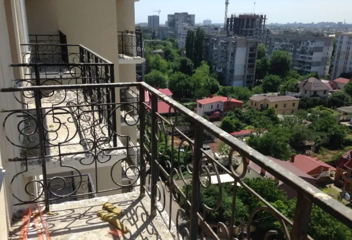 Apartments for sale. 3 rooms, 105 m², 12 floor/26 floors. 23, Pedahohycheskaya ul., Odesa. 
