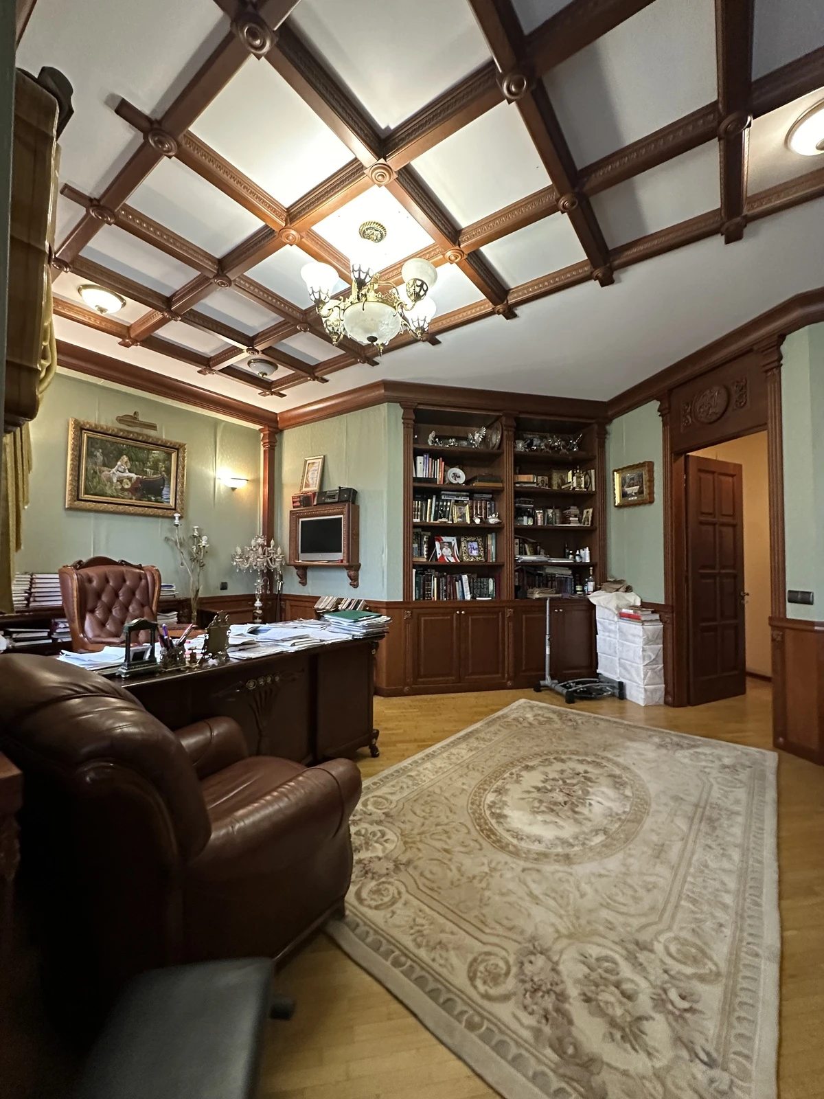 Apartments for sale. 4 rooms, 245 m², 4th floor/12 floors. 49, Dunaeva per., Odesa. 