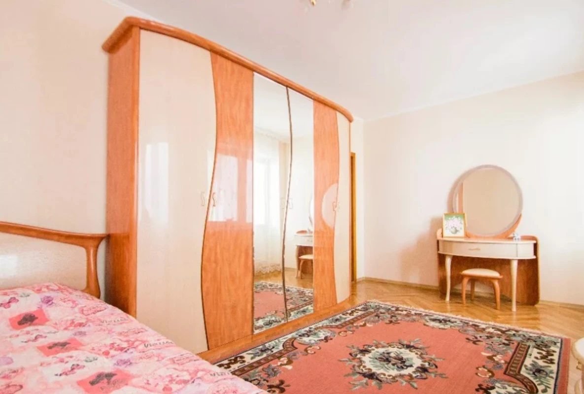 Продаж квартири. 2 rooms, 74 m², 3rd floor/10 floors. 89, Малая Арнаутская ул., Одеса. 