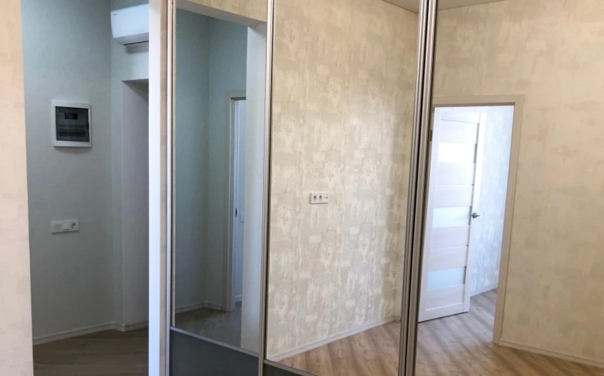 Продаж квартири. 1 room, 42 m², 24 floor/24 floors. 90, Люстдорфская Дорога , Одеса. 