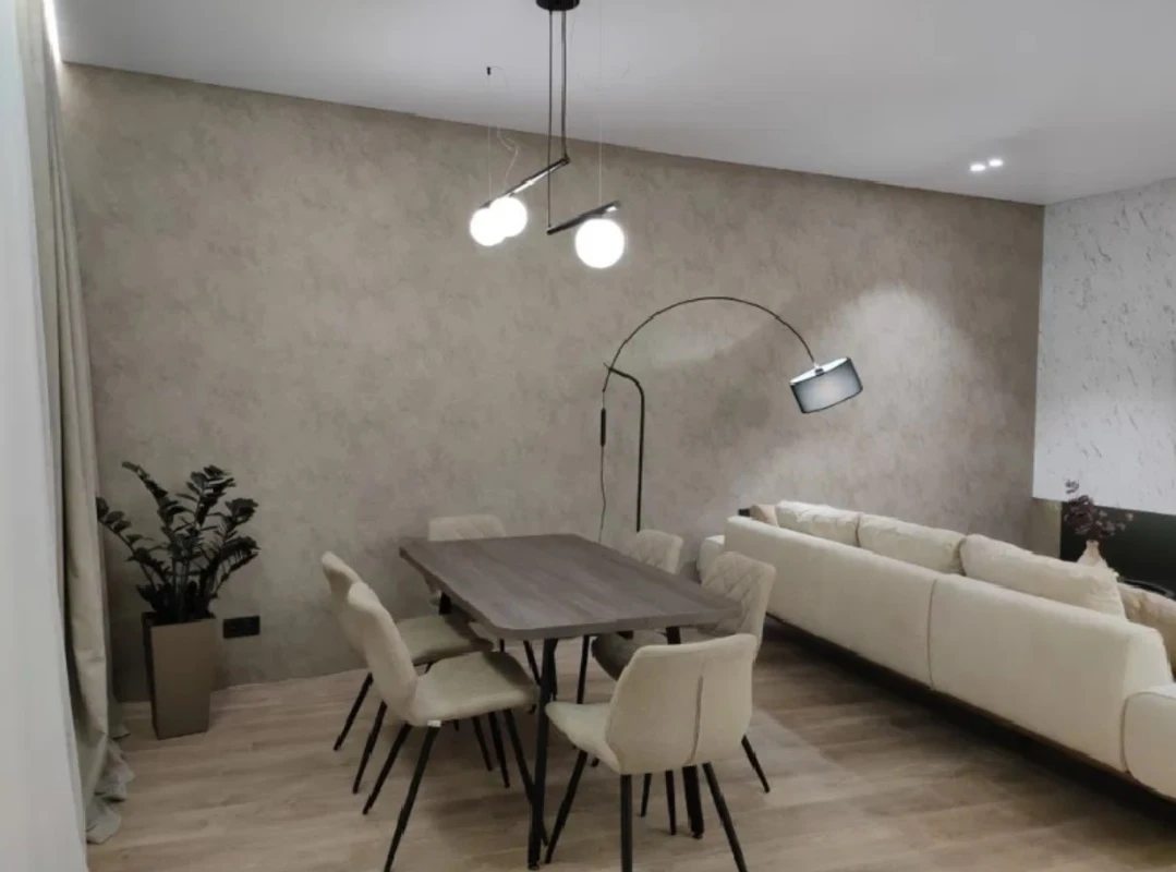 Продаж квартири. 3 rooms, 105 m², 17 floor/24 floors. 3, Генуэзская ул., Одеса. 