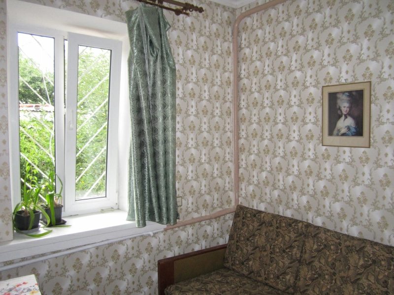 Apartment for rent. 1 room, 70 m², 1st floor/1 floor. 13, Batumska 13, Kyiv. 