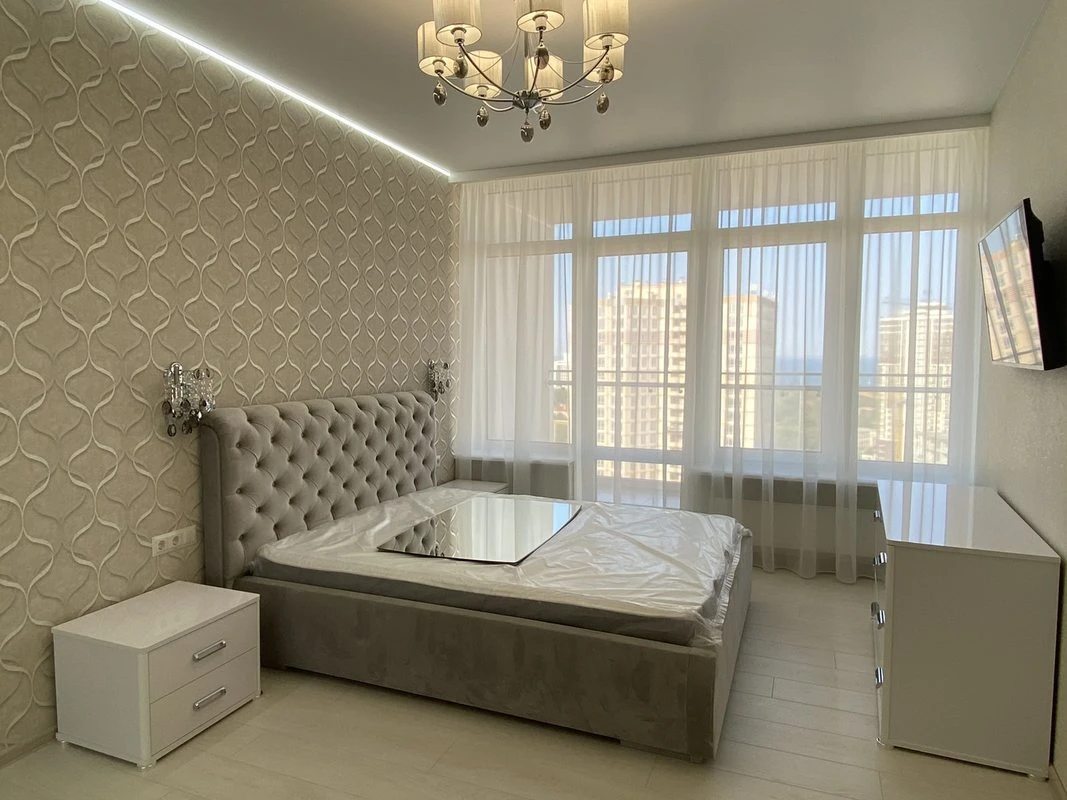 Apartments for sale. 1 room, 56 m², 22 floor/25 floors. Henuezskaya ul., Odesa. 