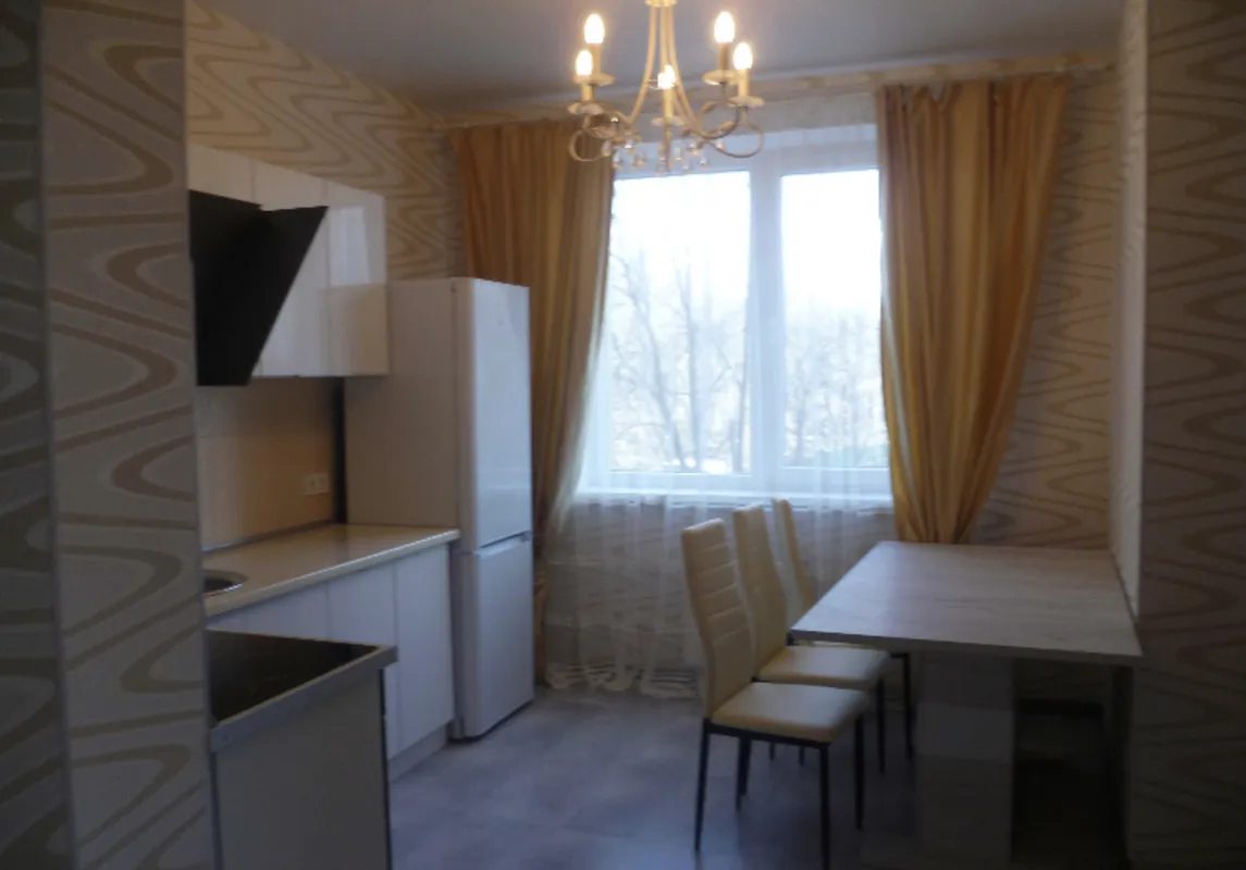 Apartments for sale. 1 room, 38 m², 3rd floor/25 floors. 3, Henuezskaya ul., Odesa. 