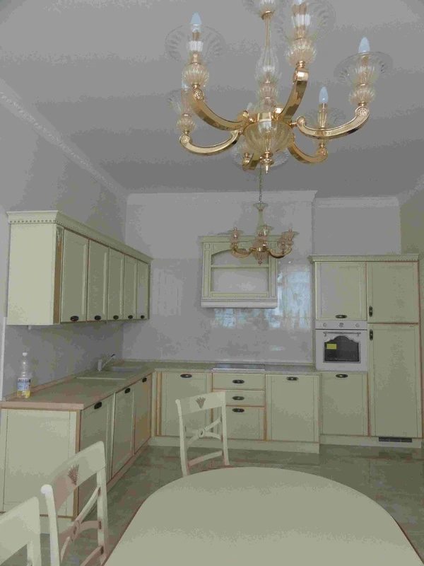 Продаж квартири. 2 rooms, 104 m², 6th floor/10 floors. 9, Кирпичный пер., Одеса. 
