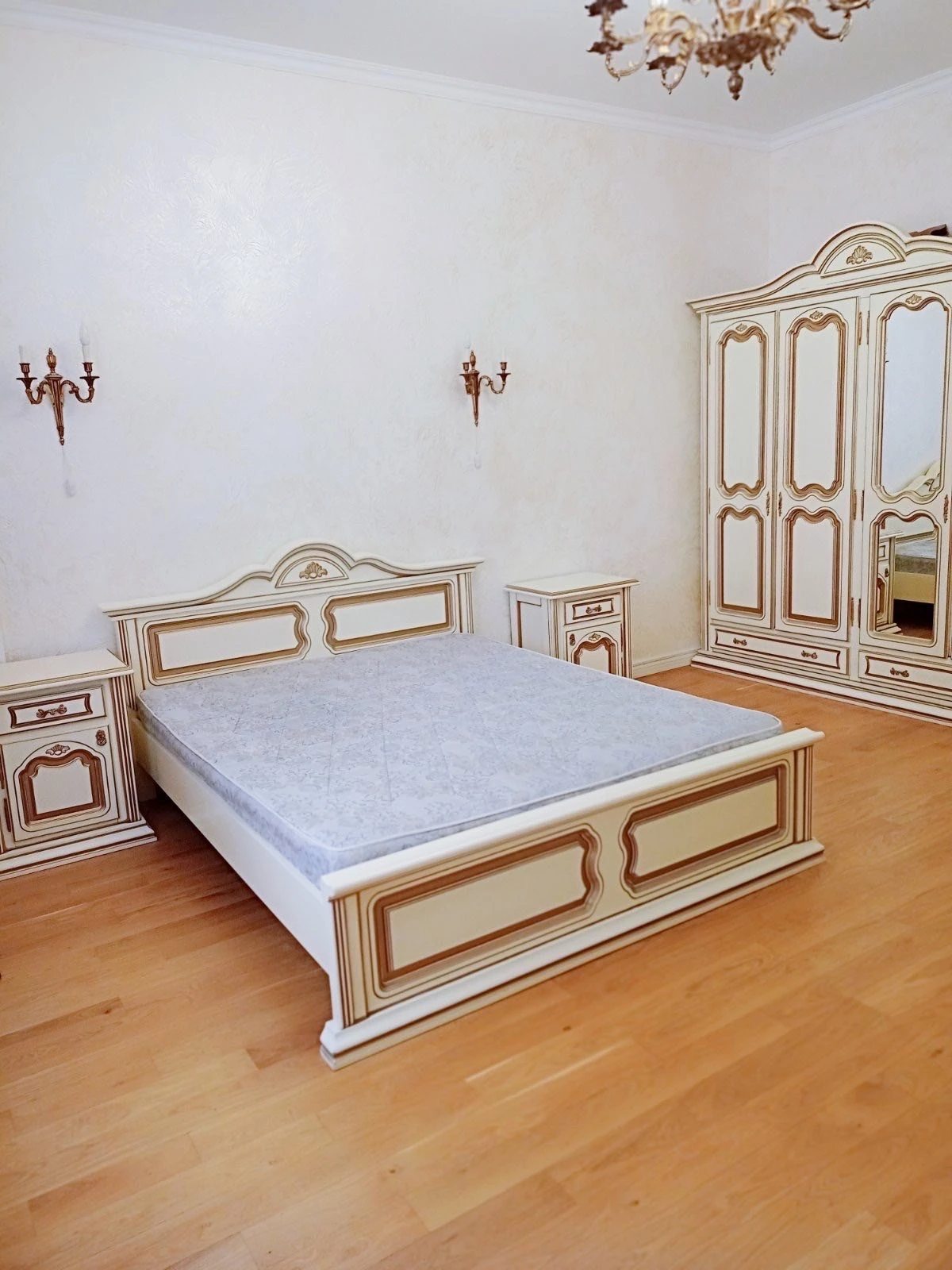 Продаж квартири. 3 rooms, 107 m², 2nd floor/23 floors. 5, Гагаринское плато , Одеса. 