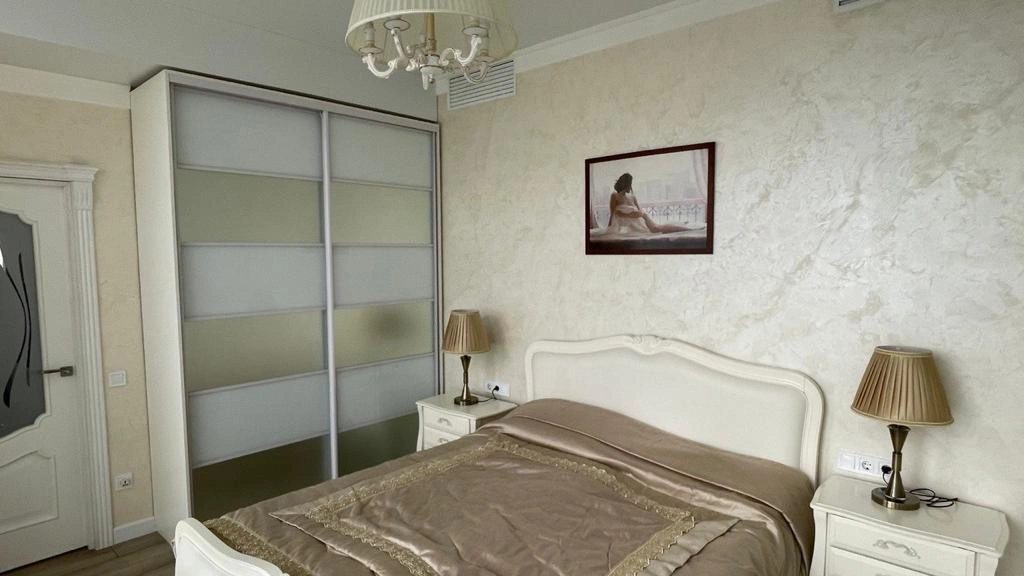 Apartments for sale. 2 rooms, 80 m², 17 floor/17 floors. 26, Bolshaya Arnautskaya ul., Odesa. 