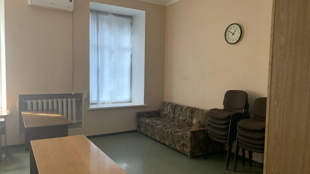 Apartments for sale. 4 rooms, 172 m², 2nd floor/3 floors. Kanatnaya ul., Odesa. 