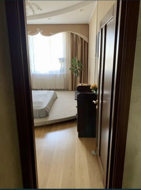 Apartments for sale. 3 rooms, 106 m², 9th floor/12 floors. 10, Hovorova Marshala ul., Odesa. 