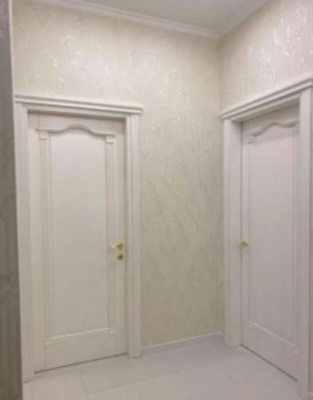 Продаж квартири 3 кімнати, 70 m², 2 пов./20 поверхів. 42, Котовского Пос. / Марсельская ул., Одеса. 