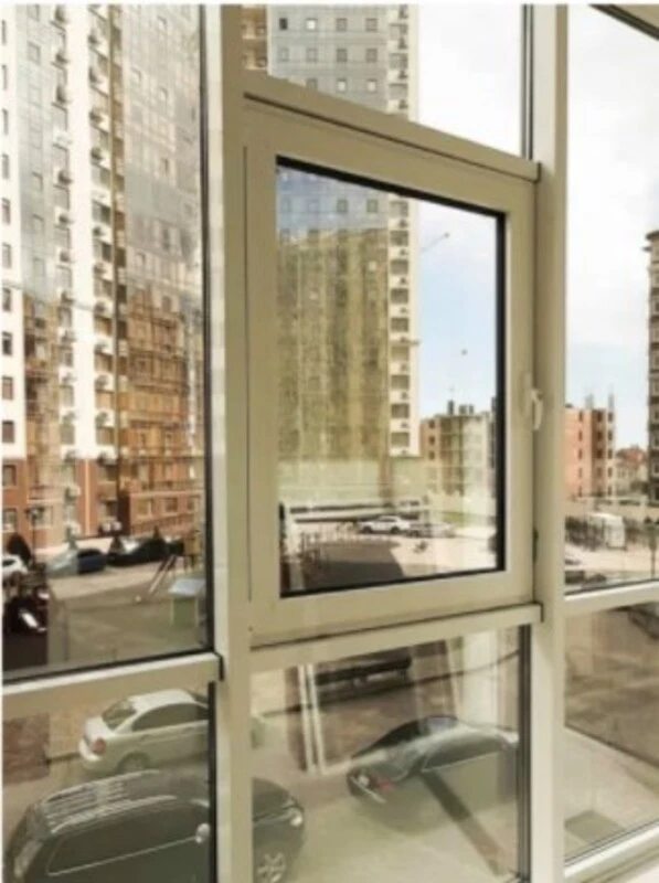 Продаж квартири. 3 rooms, 70 m², 2nd floor/20 floors. 42, Котовского Пос. / Марсельская ул., Одеса. 