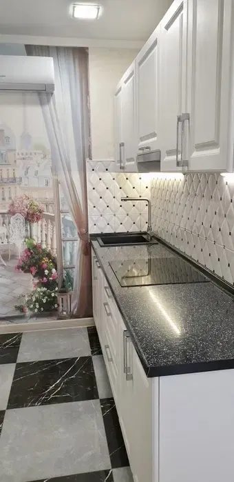 Продаж квартири 2 кімнати, 43 m², 9 пов./25 поверхів. 6, Басейна вул , Одеса. 