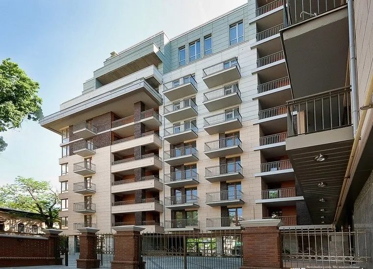 Apartments for sale. 2 rooms, 83 m², 6th floor/10 floors. 13, Otradnaya ul., Odesa. 
